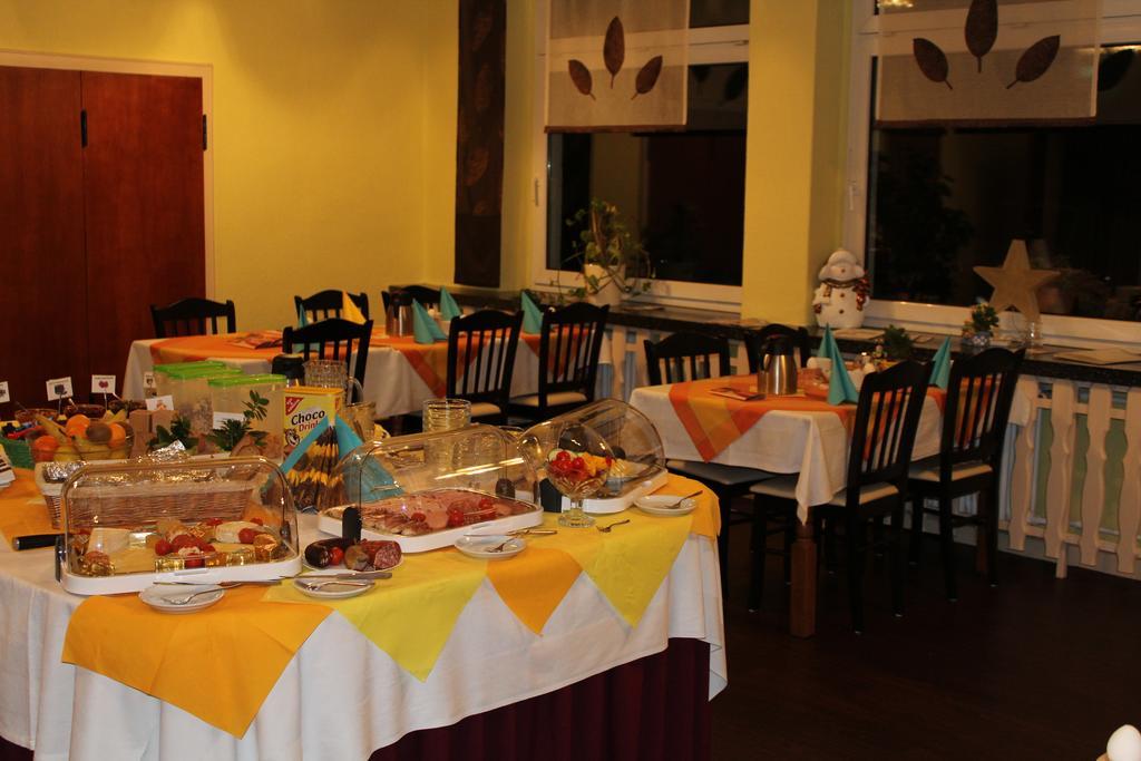 Tivoli Hotel Zerbst ภายนอก รูปภาพ